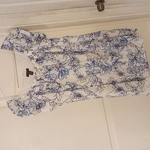 Signature by Robbie Bee white and blue floral design dress size 24W